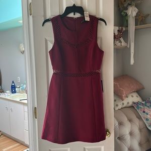 NWT express cut out dress. Size 4. Maroon